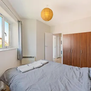 Stunning Aparment In Canada Water London