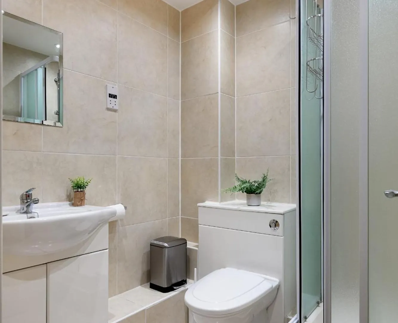 Bridgeview Retreat, 2Bed 2Bridge Apartment London